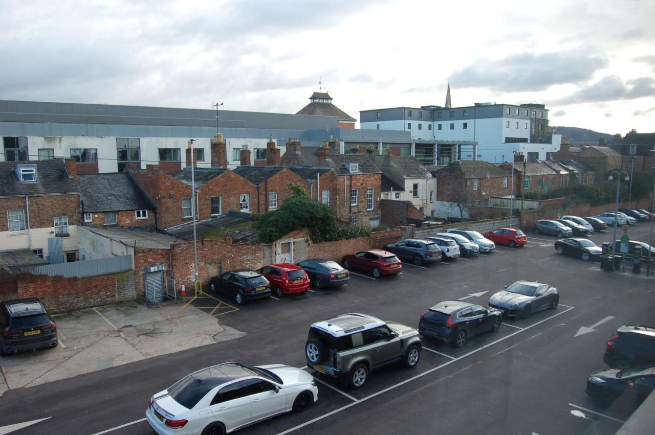 Saracens Courtyard By Swa Appartamento Cheltenham Esterno foto