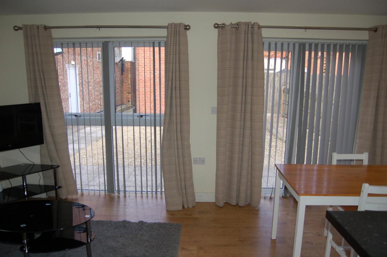 Saracens Courtyard By Swa Appartamento Cheltenham Esterno foto